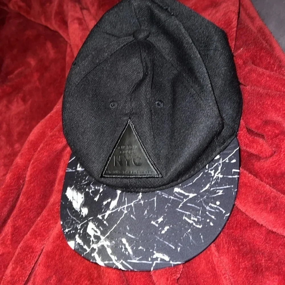 NYC black men’s baseball hat